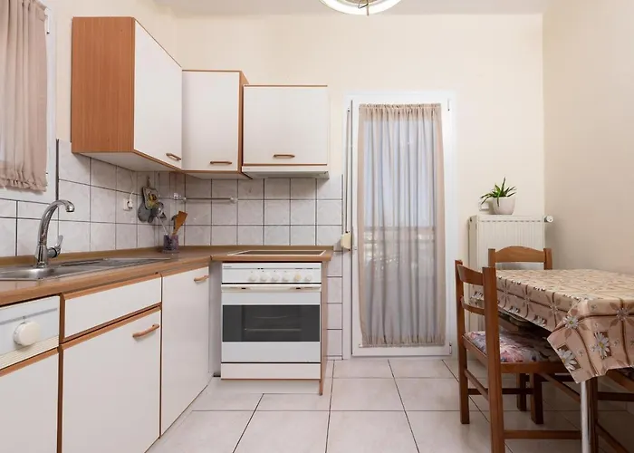 Ninemia לימנאס